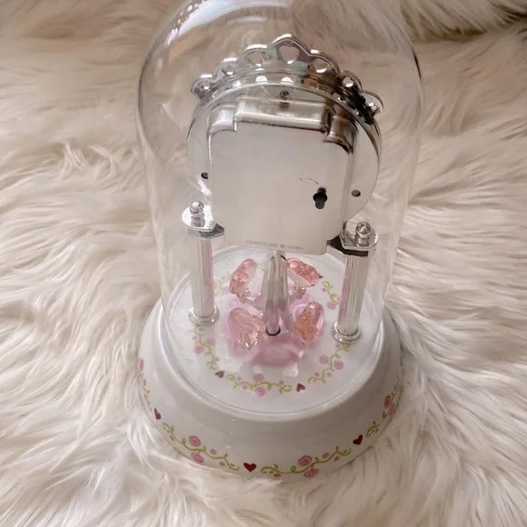 Barbie anniversary keepsake clock - Picture 7 of 7